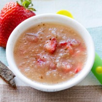 Apple And Strawberry Delight- Easy Baby Meals-www.easybabymeals.com